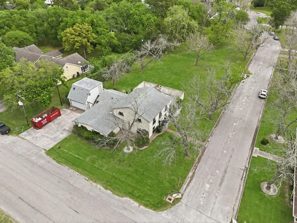 $280,000 | 1124 Estate Drive, La Marque, TX 77568