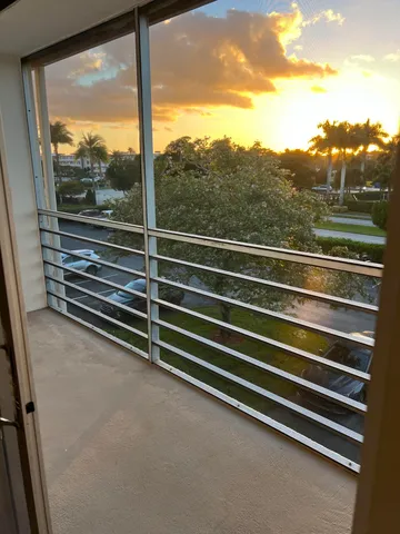 $1,800 | 37 Suffolk Way, Boca Raton, FL 33434