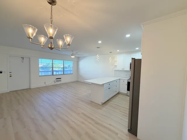 $1,800 | 37 Suffolk Way, Boca Raton, FL 33434