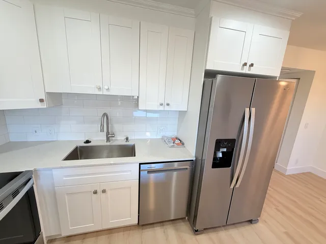 $1,800 | 37 Suffolk Way, Boca Raton, FL 33434