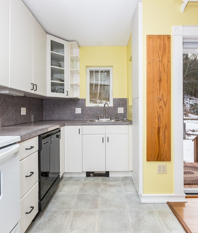 11 Carrington Road Montgomery, MA 01050 - Photo 21 of 30 Gallery Image 21