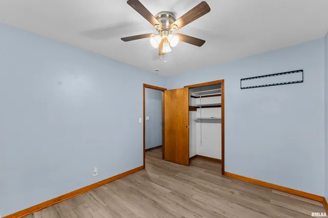 $325,000 | 305 North Henderson Road, Alexis, IL 61412