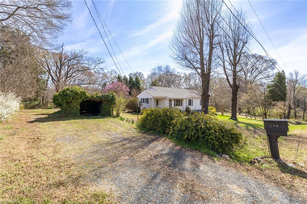 236 Jackson Street Eden, NC 27288 - Photo 5 of 39