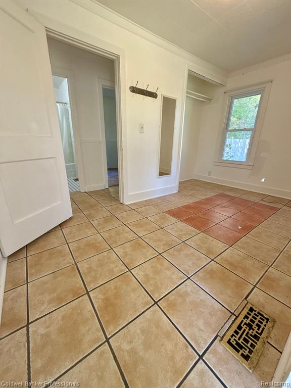 8239 Morrish Road Flushing, MI 48433 - Photo 13 of 33
