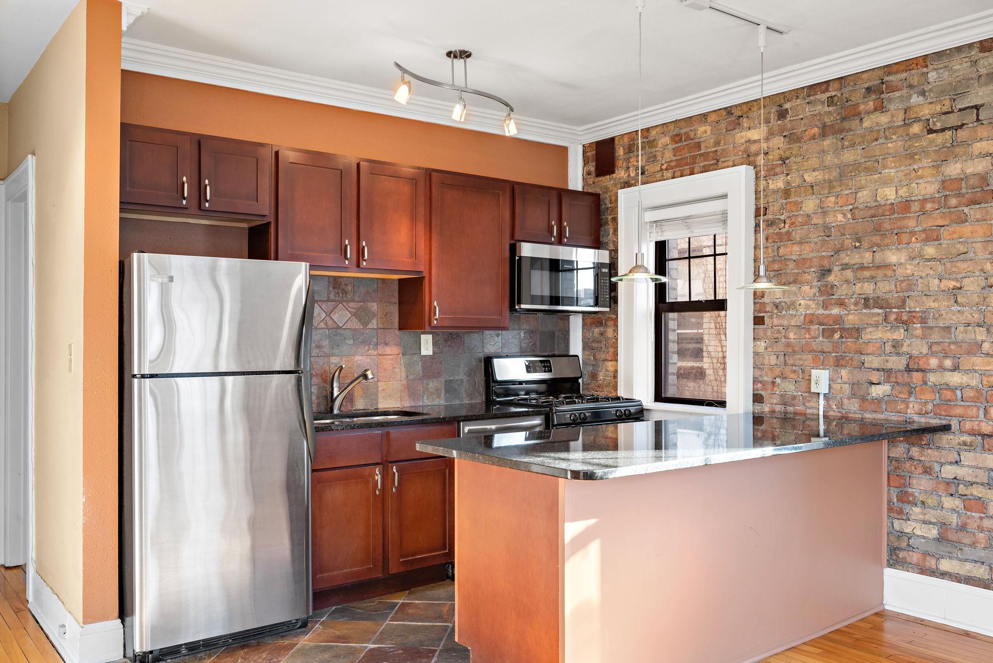 1901 Stevens Avenue, Unit 301 Minneapolis, MN 55403 - Photo 8 of 22 Gallery Image 8