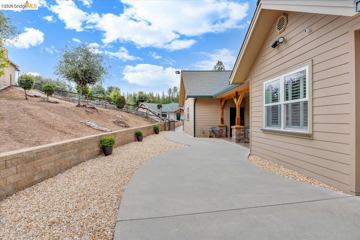 18180 Robin Ridge Road Sonora, CA 95370 - Photo 7 of 88