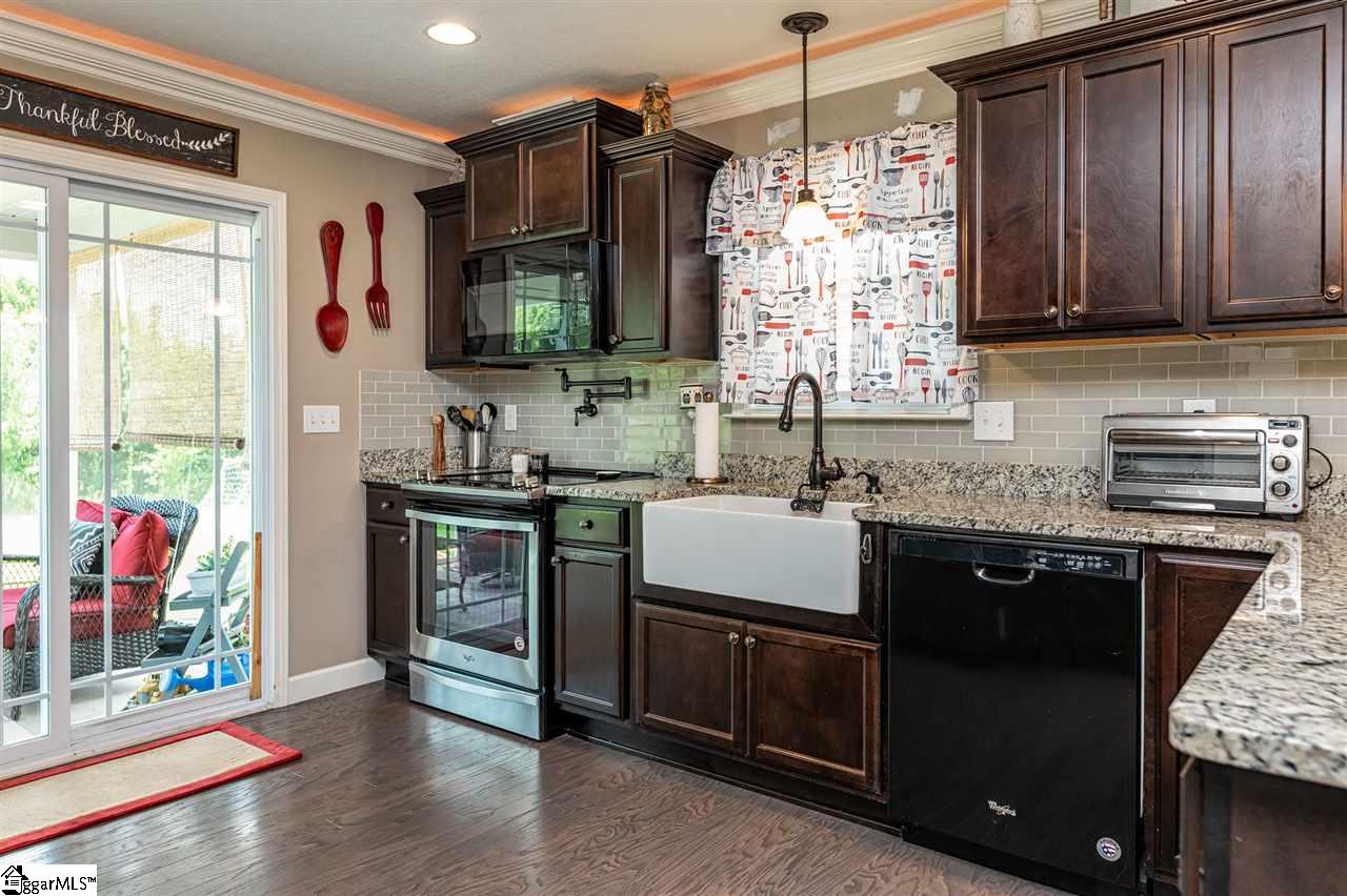560 Thomas Edwards Lane Greer, SC 29651 - Photo 9 of 28 Gallery Image 9