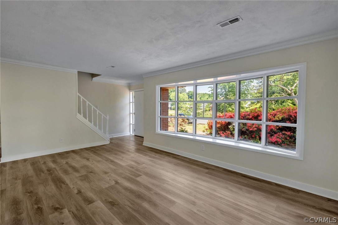 1320 Elon Road Henrico, VA 23229 - Photo 5 of 30 Living room and stairs to 2nd level. Great natura