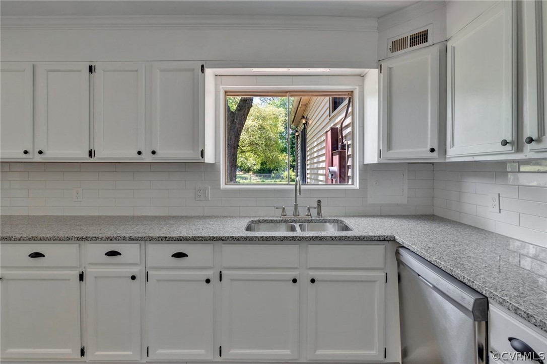 1320 Elon Road Henrico, VA 23229 - Photo 7 of 30 Nice bright kitchen with plenty of counter space.