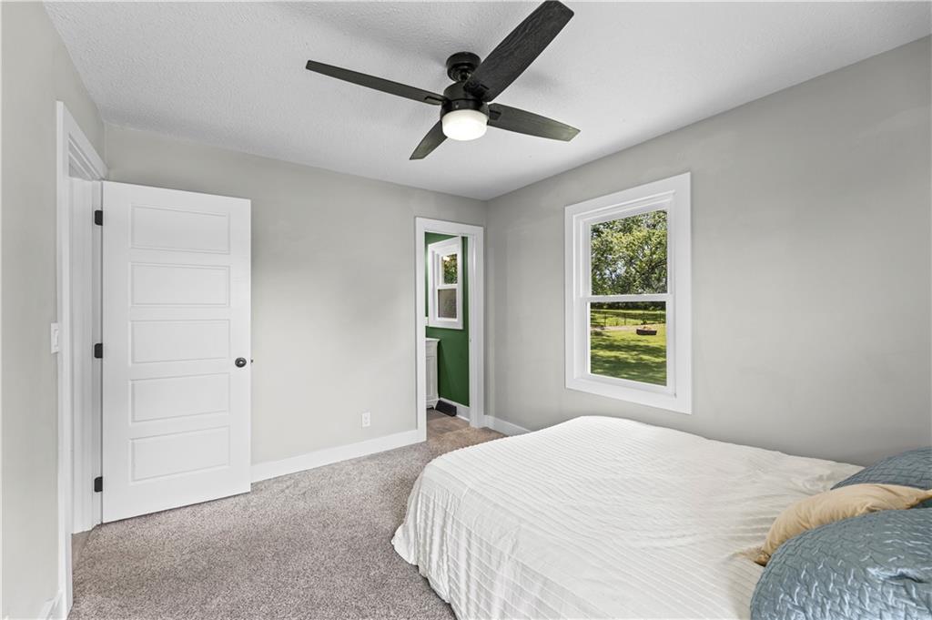 13101 Northwest Porter Road Parkville, MO 64152 - Photo 23 of 44