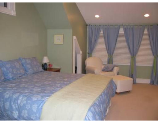 17 Windsor Road Beverly, MA 01915 - Photo 7 of 12 Gallery Image 7
