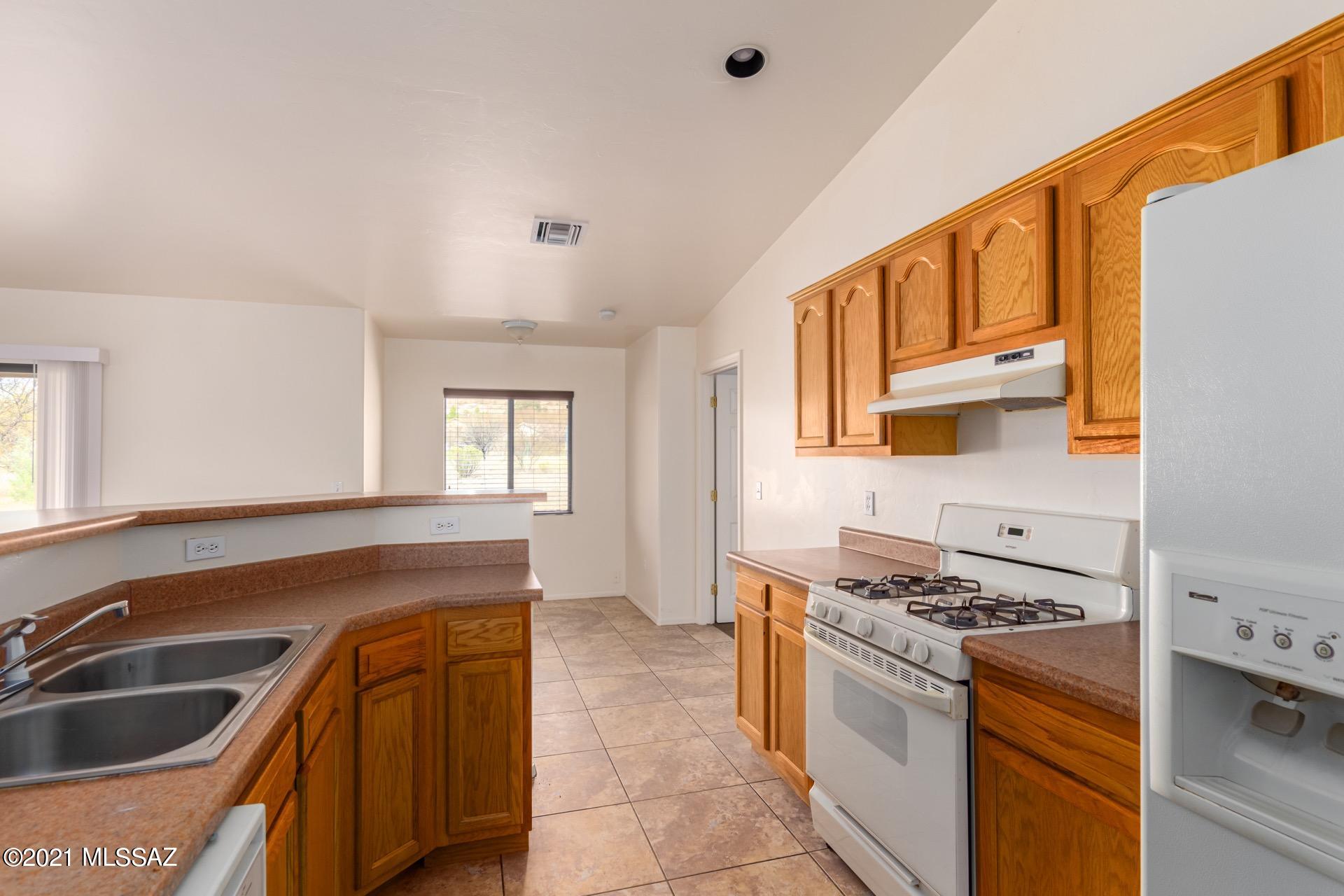 480 Feather Court Rio Rico, AZ 85648 - Photo 12 of 29