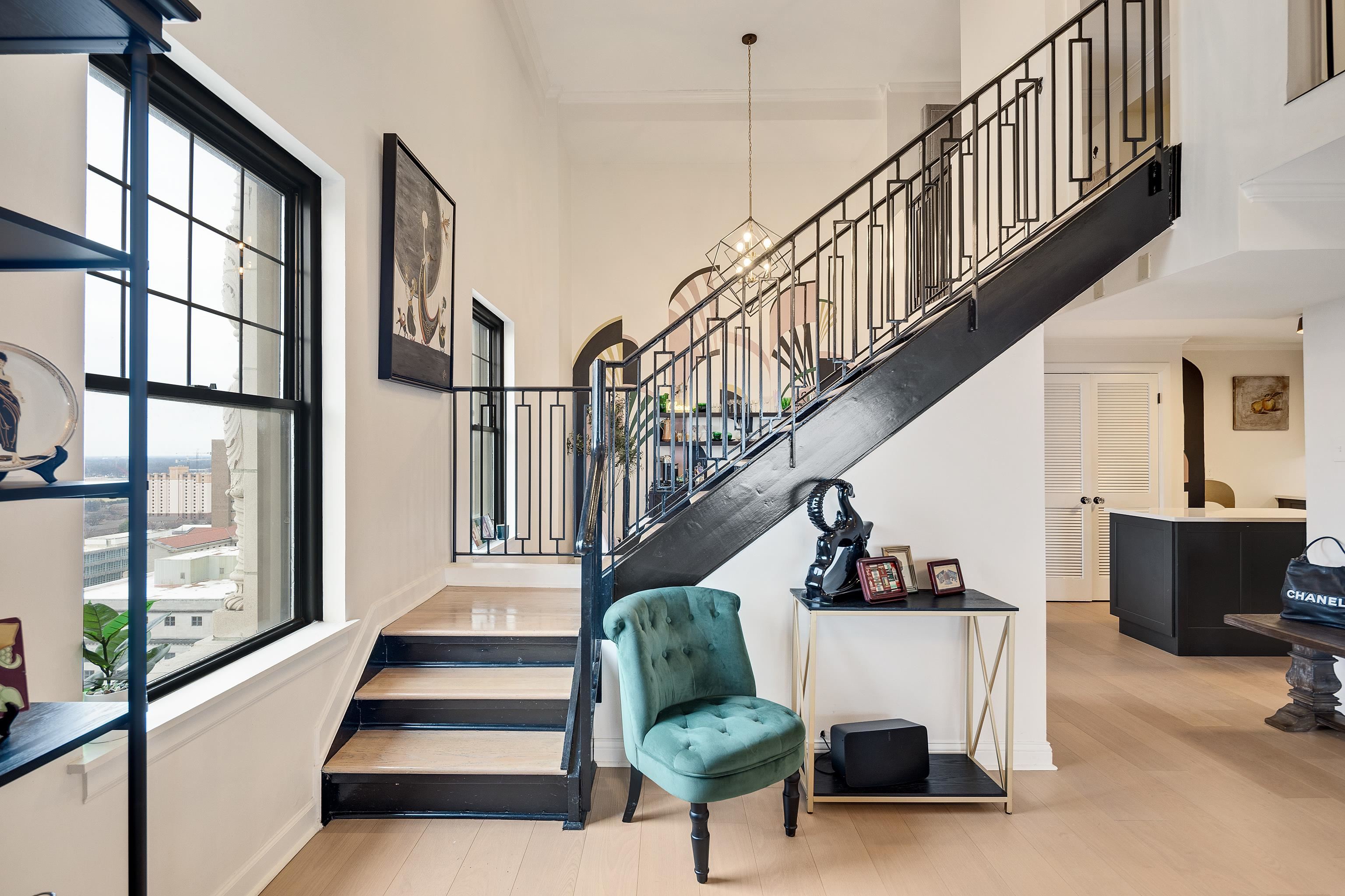 109 North Main Street, Unit 1610 Memphis, TN 38103 - Photo 3 of 35