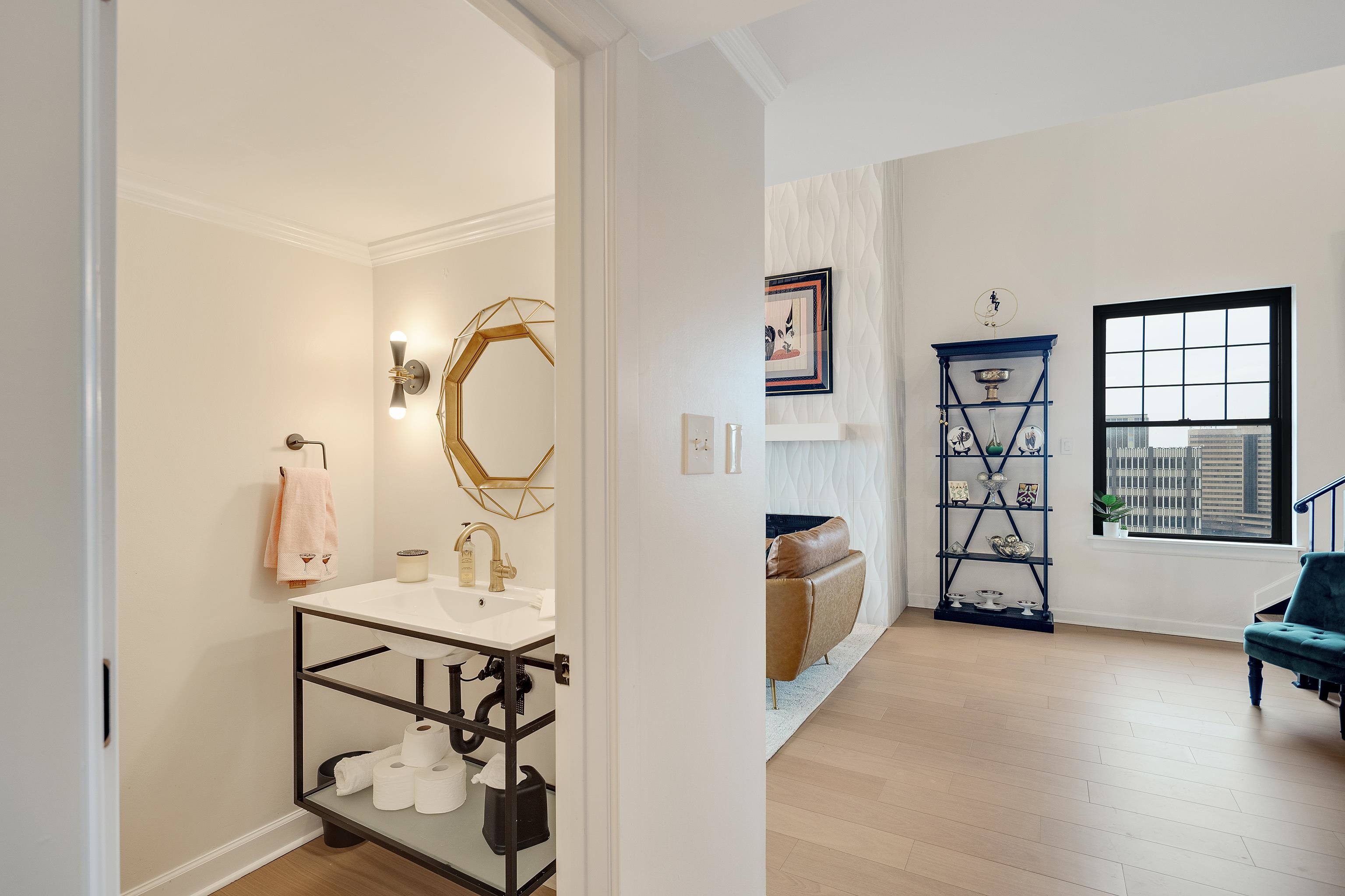 109 North Main Street, Unit 1610 Memphis, TN 38103 - Photo 32 of 35