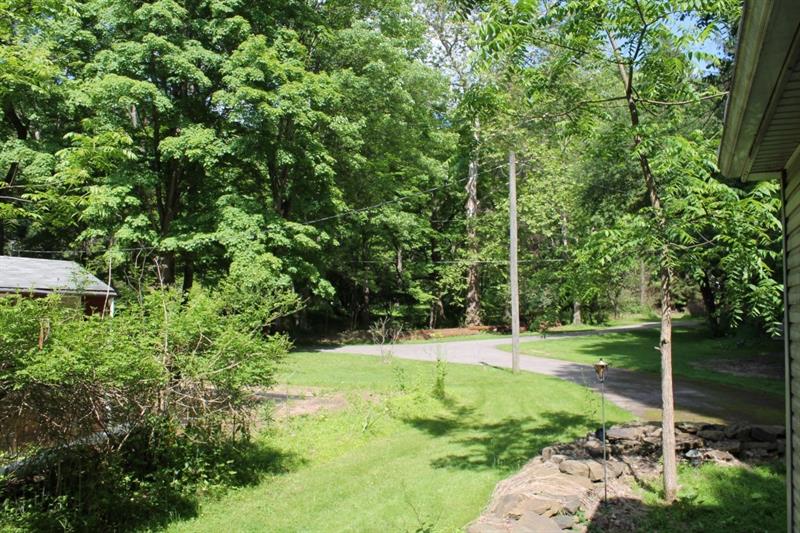 461 Jefferson School Road Ligonier, PA 15658 - Photo 17 of 25 Driveway entrance and walkway to the house.