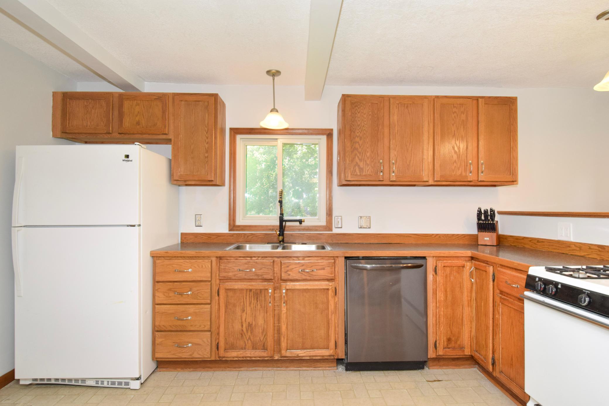 233 Hawthorne Road Wyoming, MN 55092 - Photo 13 of 28
