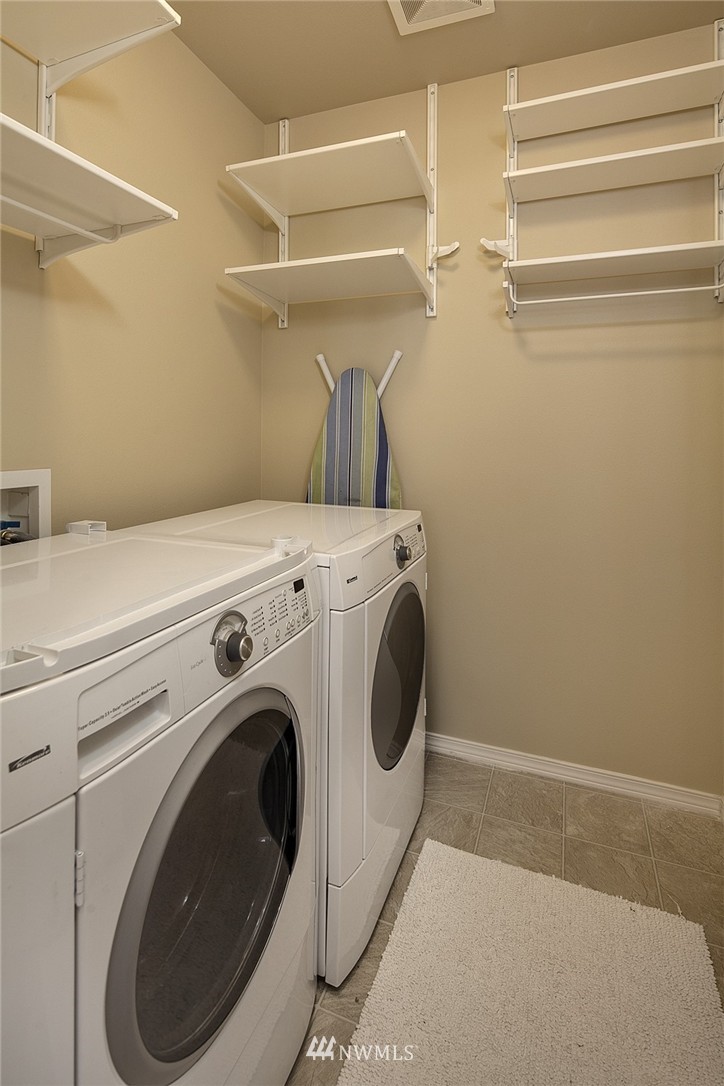 4016 Northeast 4th Place Renton, WA 98056 - Photo 13 of 15 Gallery Image 13