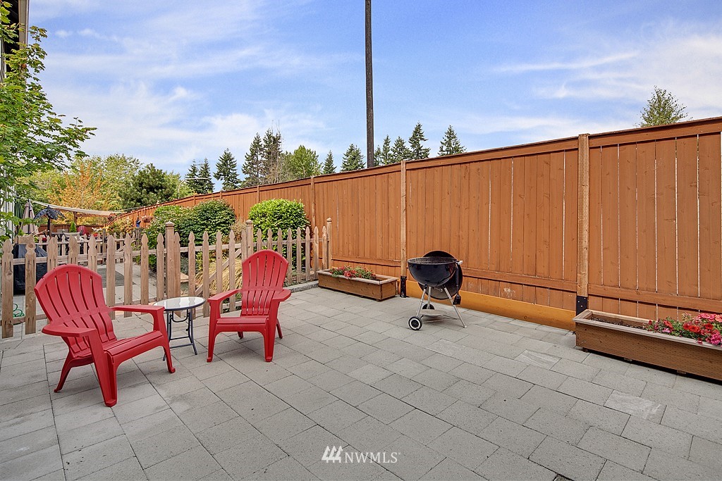 4016 Northeast 4th Place Renton, WA 98056 - Photo 14 of 15 Gallery Image 14