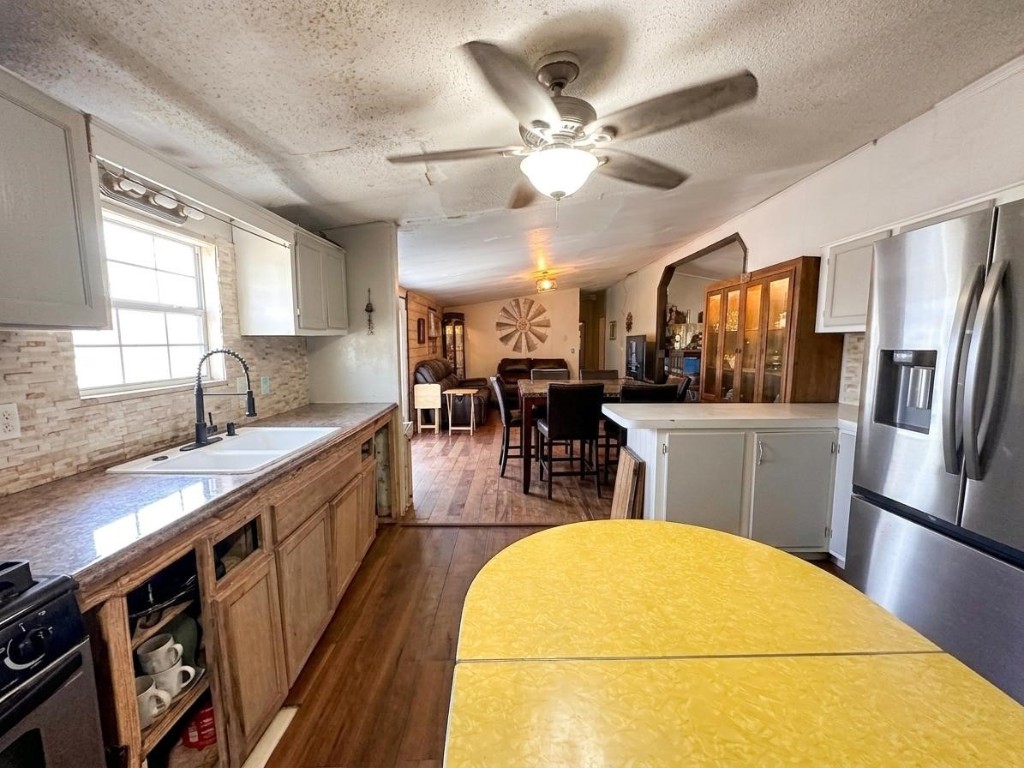 352 Jennifer Loop Orange Grove, TX 78372 - Photo 13 of 22