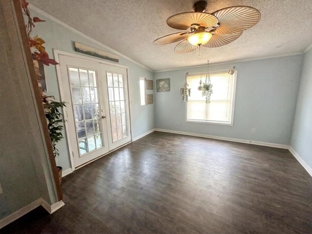 352 Jennifer Loop Orange Grove, TX 78372 - Photo 14 of 22