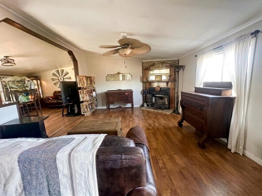 352 Jennifer Loop Orange Grove, TX 78372 - Photo 9 of 22