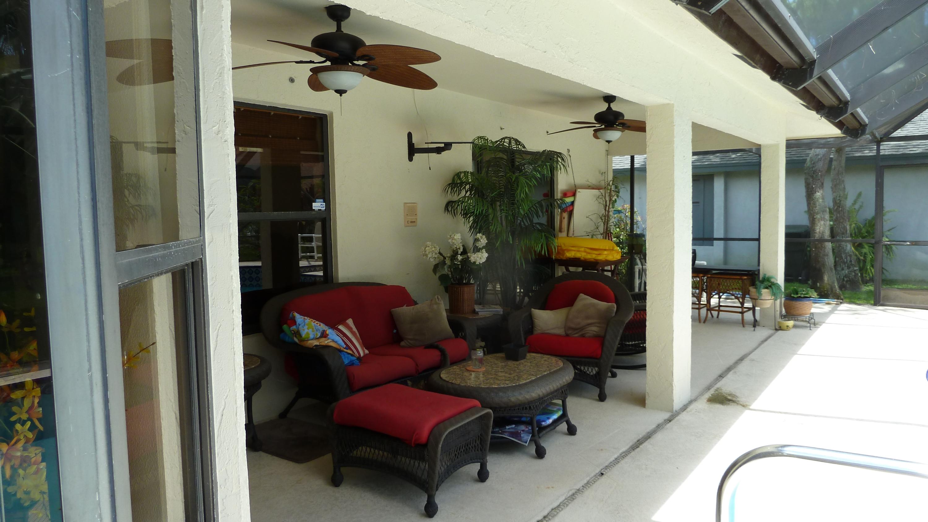 1075 Raintree Lane Wellington, FL 33414 - Photo 16 of 21 Patio