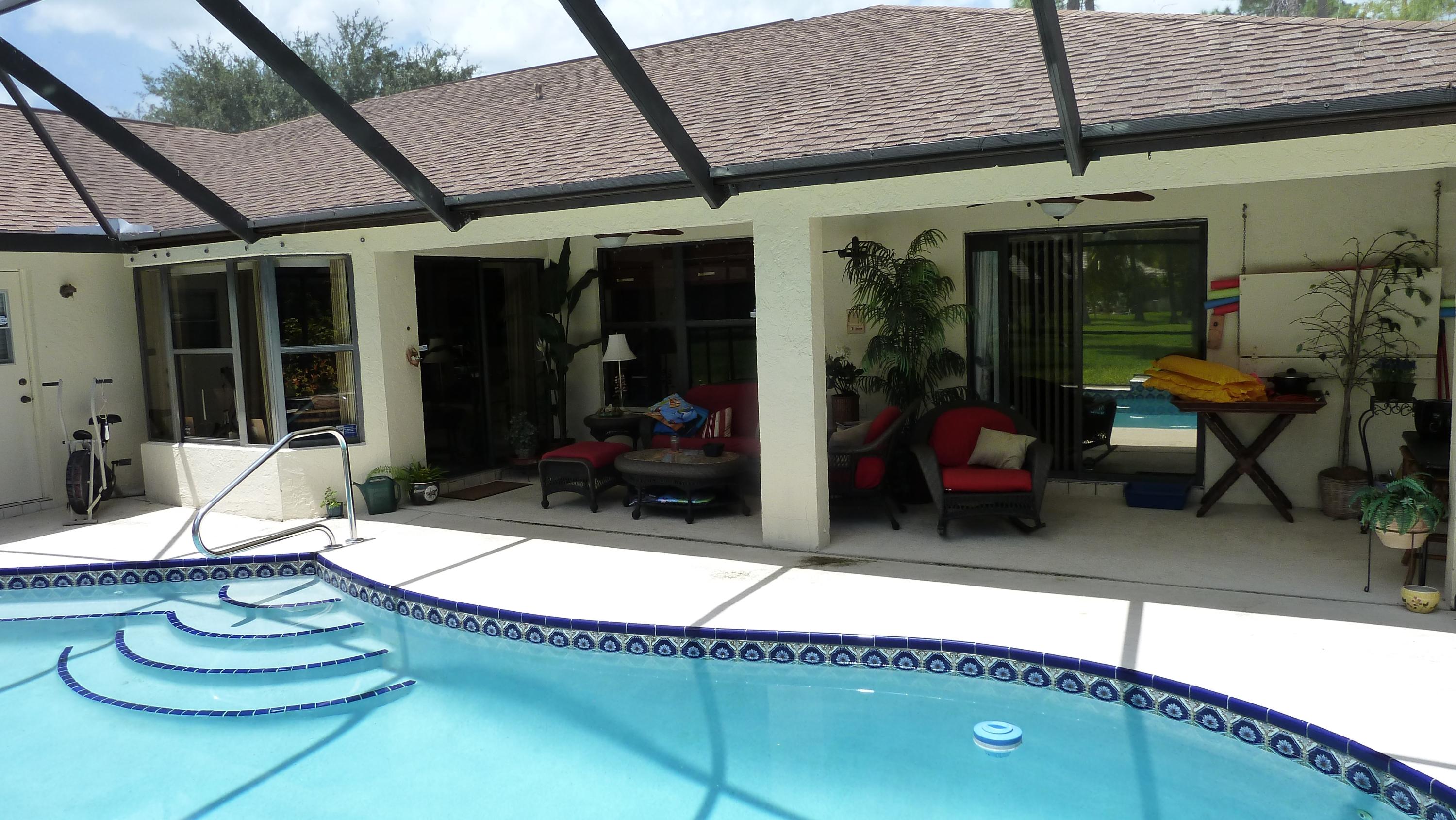 1075 Raintree Lane Wellington, FL 33414 - Photo 18 of 21 Pool & Patio