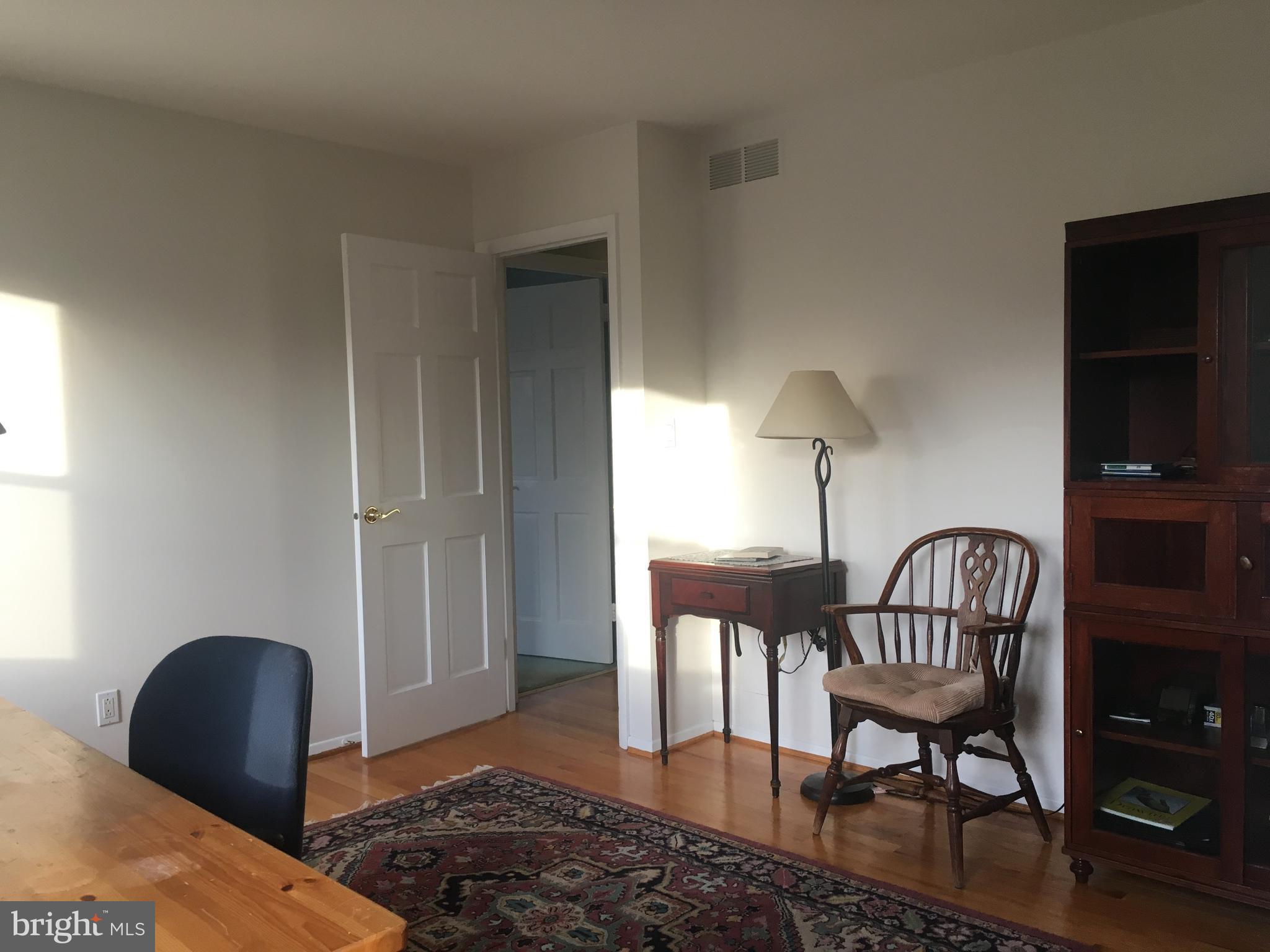 5201 Lynngate Road Columbia, MD 21044 - Photo 18 of 29 Spacious w/ Beautiful Wood Floors