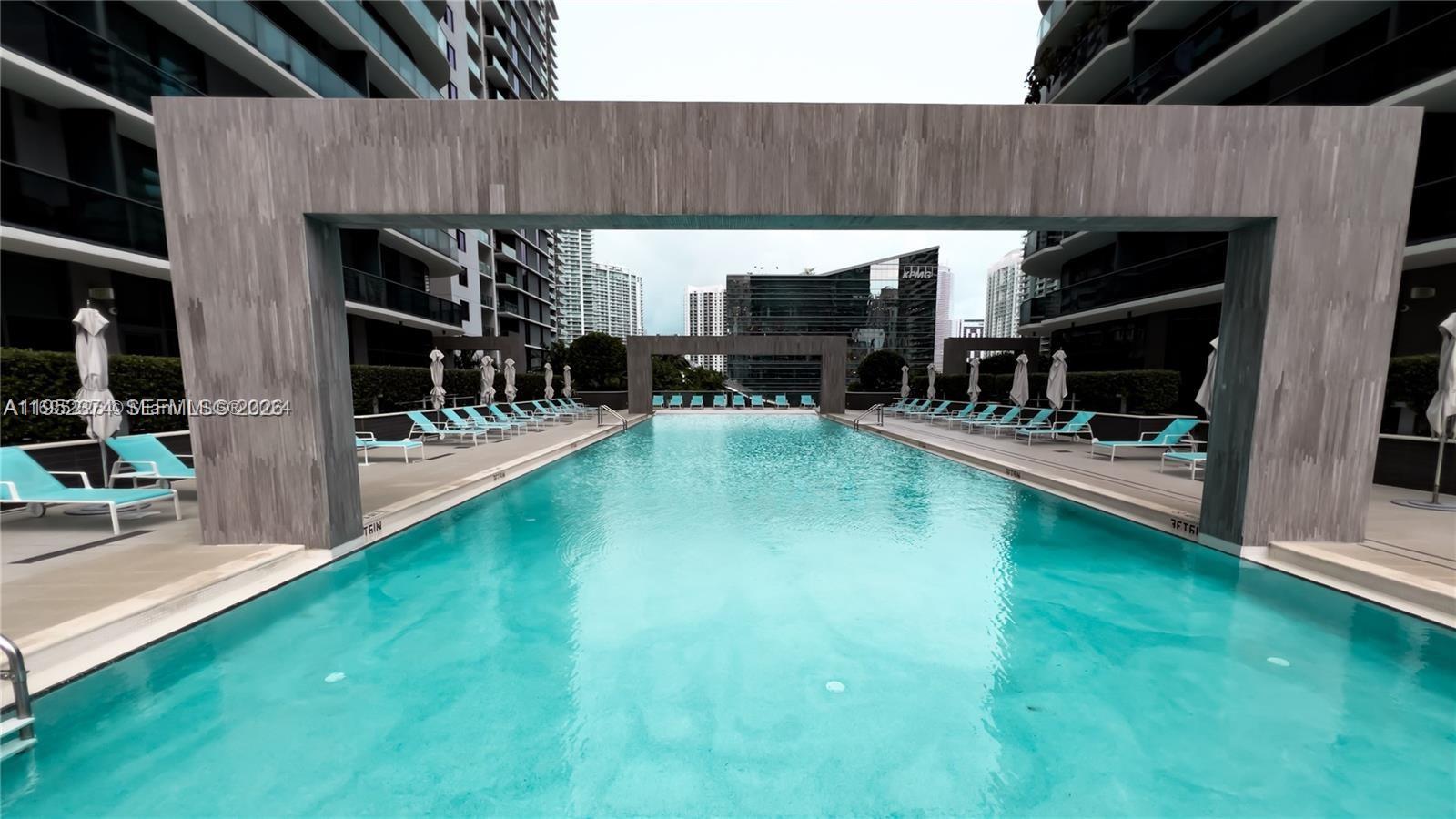 55 Southwest 9th Street, Unit 2305 Miami, FL 33130 - Photo 20 of 23 a view of a house with sitting area