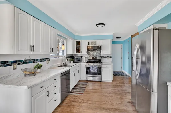 $460,000 | 38609 Jahn Street, Livonia, MI 48152