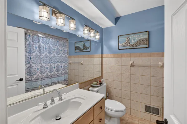 $460,000 | 38609 Jahn Street, Livonia, MI 48152