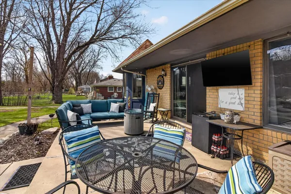 $460,000 | 38609 Jahn Street, Livonia, MI 48152