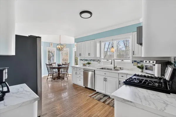 $460,000 | 38609 Jahn Street, Livonia, MI 48152