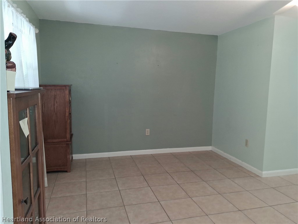 116 Friendly Circle Sebring, FL 33876 - Photo 6 of 32