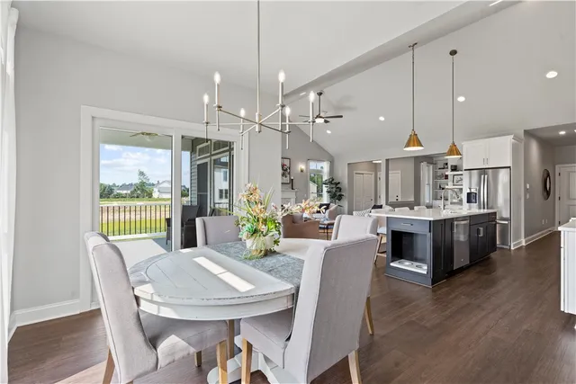 $524,900 | 38 Chase Meadow Trail, Mendon, NY 14472