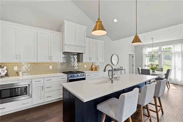 $524,900 | 38 Chase Meadow Trail, Mendon, NY 14472