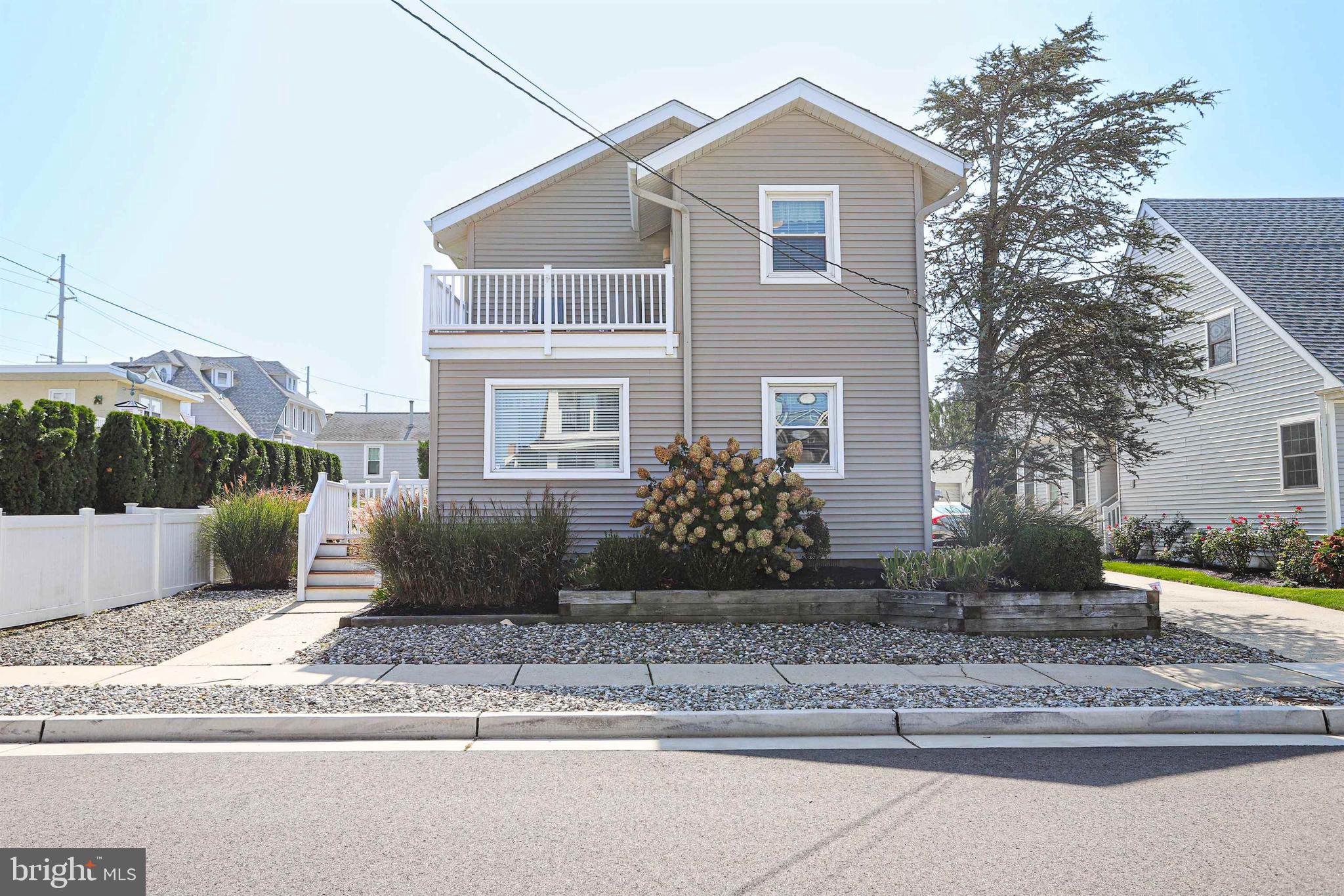 215 89th Street Stone Harbor, NJ 08247 - Photo 2 of 30