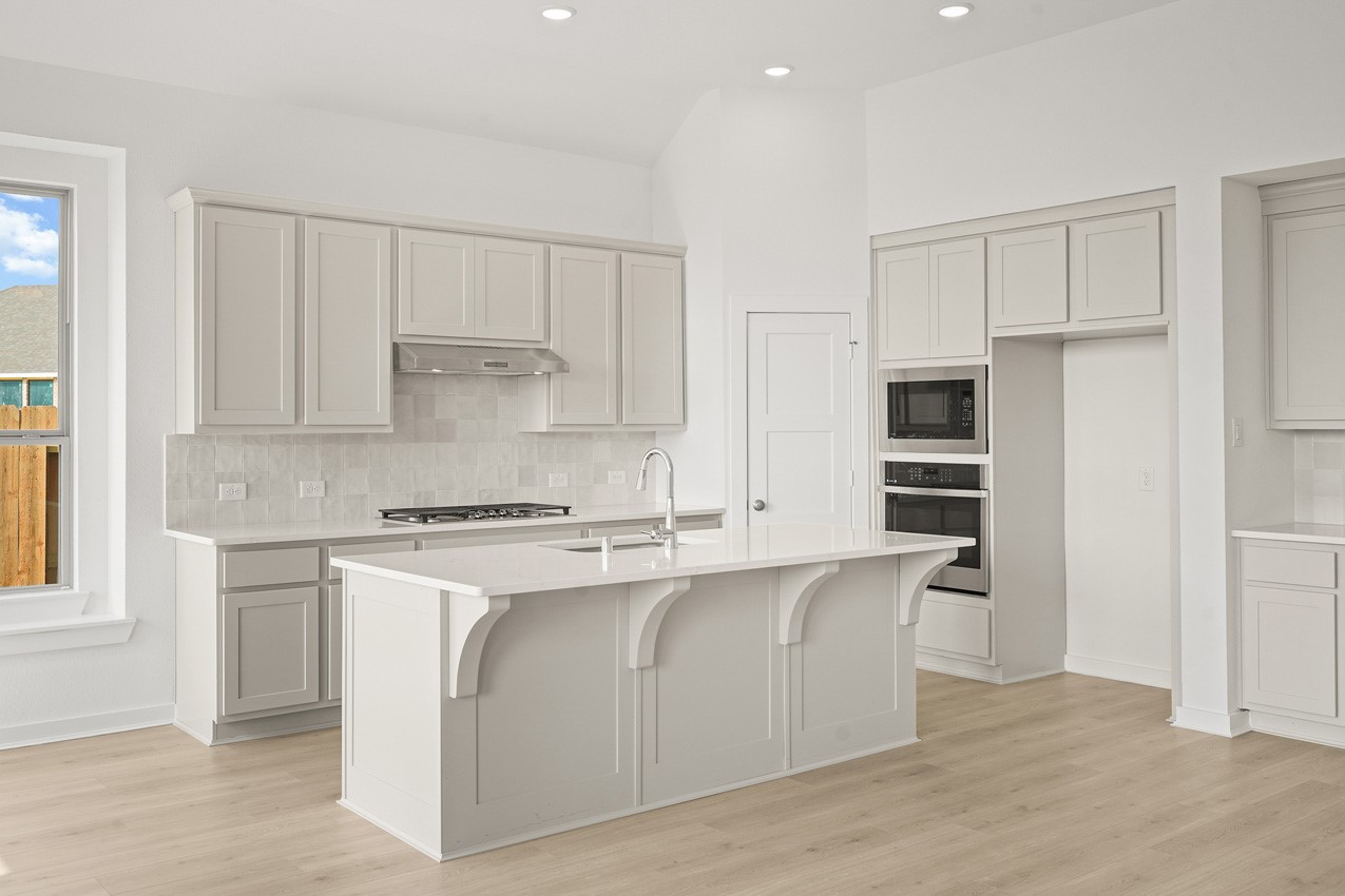 22227 Mount Whitney Road Waller, TX 77484 - Photo 4 of 23 Kitchen
