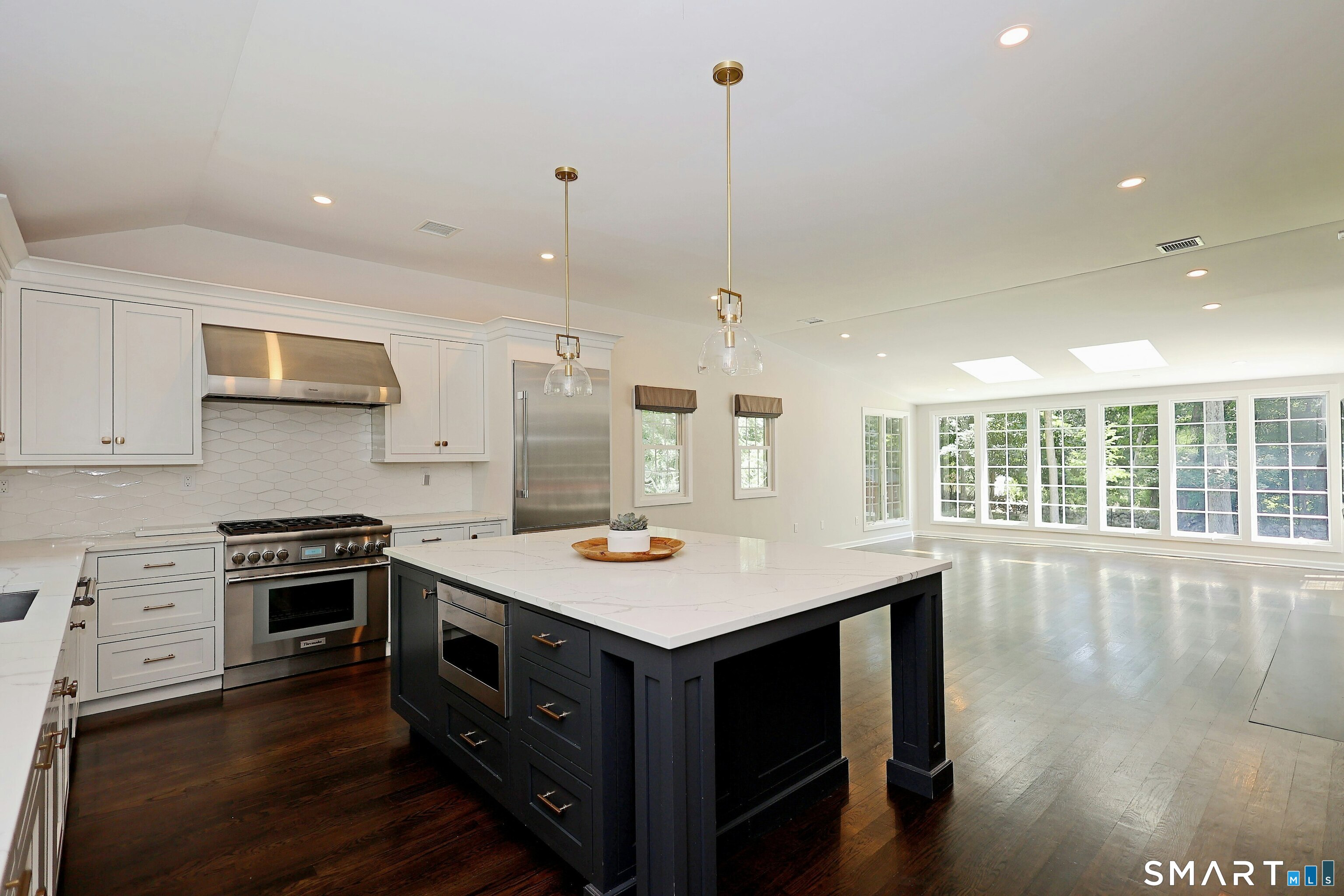59 Rising Ridge Road Ridgefield, CT 06877 - Photo 16 of 40