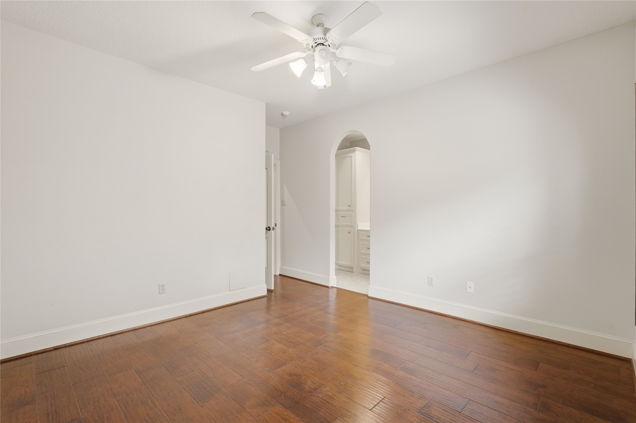 8111 Hideaway Lake Circle Spring, TX 77389 - Photo 34 of 48 wooden floor in an empty room