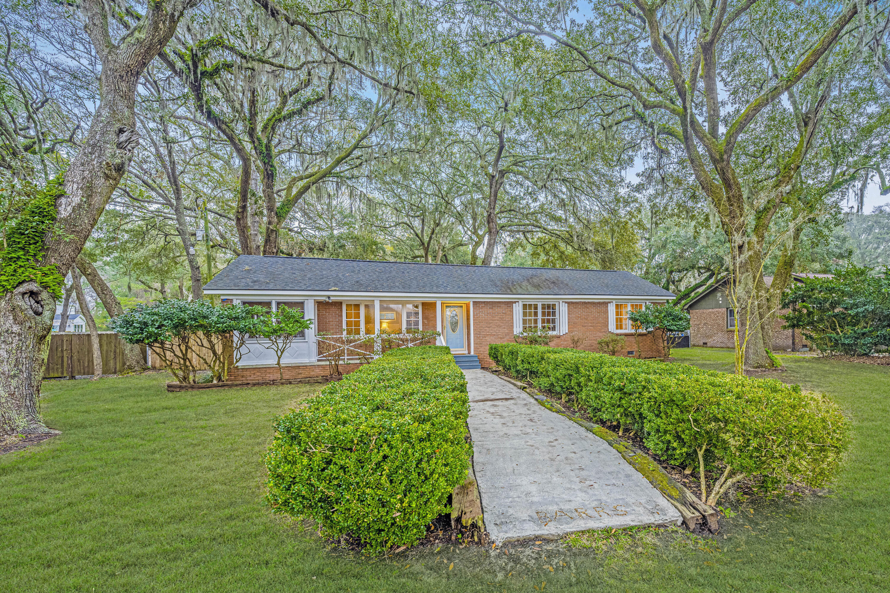 1316 Venning Road Mount Pleasant, SC 29464 - Photo 11 of 53 1316Venning05