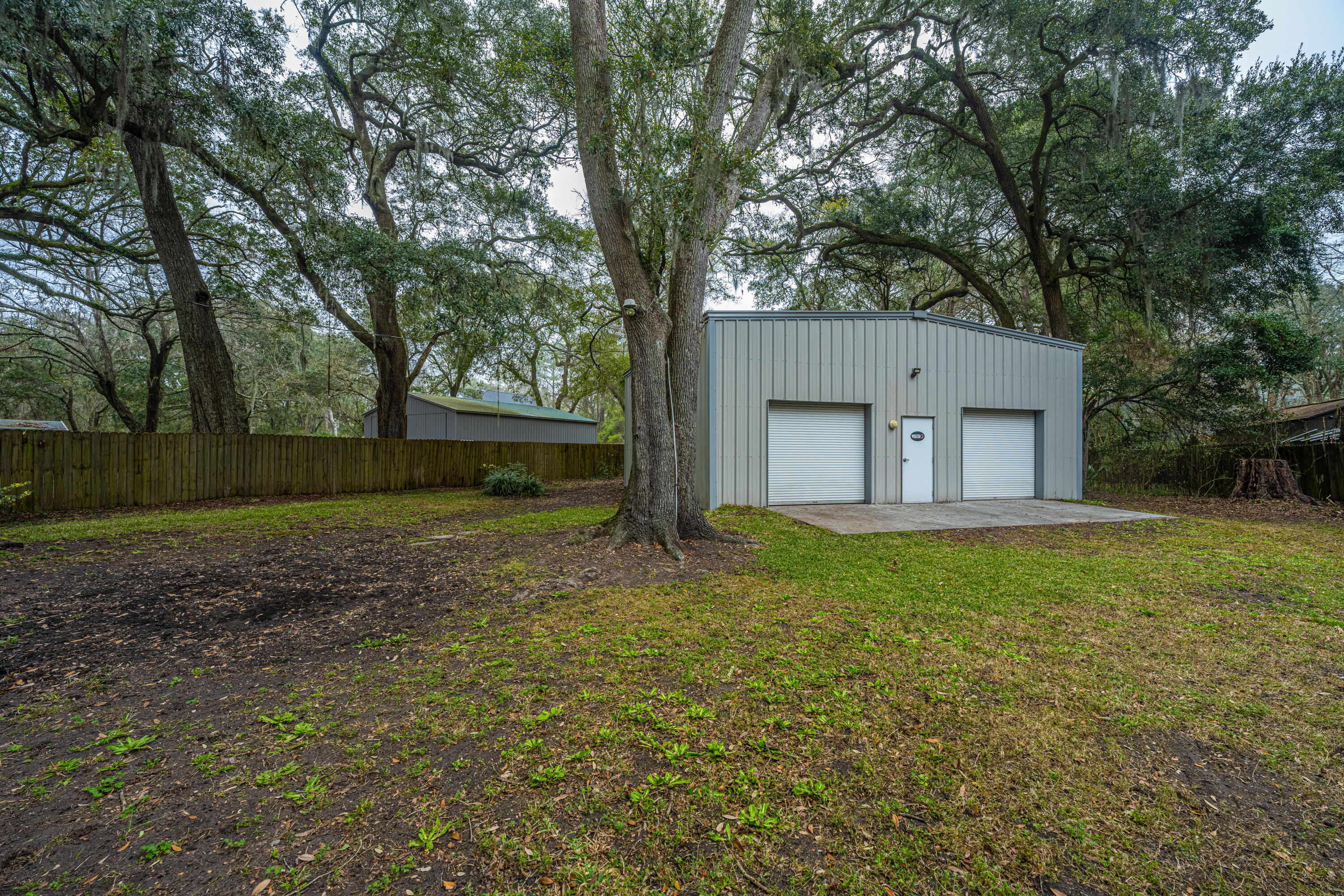 1316 Venning Road Mount Pleasant, SC 29464 - Photo 2 of 53 1316Venning45