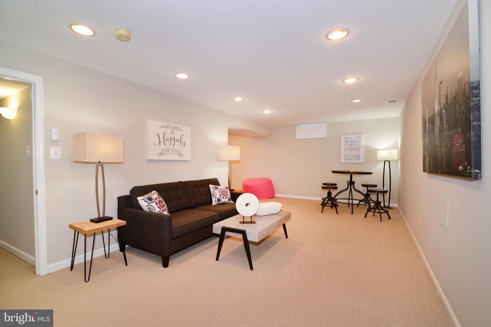 11617 Quail Ridge Court Reston, VA 20194 - Photo 24 of 36 Lower Level Recreation Room.