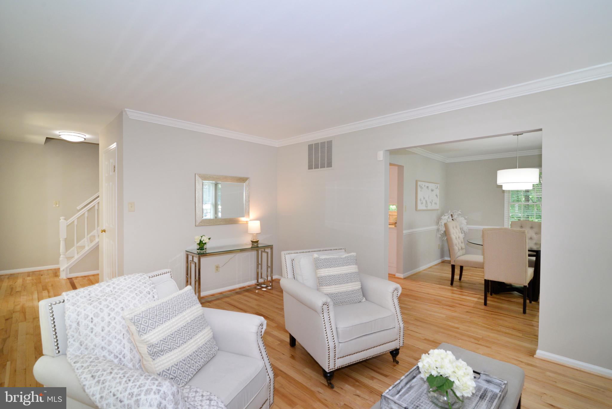 11617 Quail Ridge Court Reston, VA 20194 - Photo 4 of 36 View of Living and Dining Rooms.