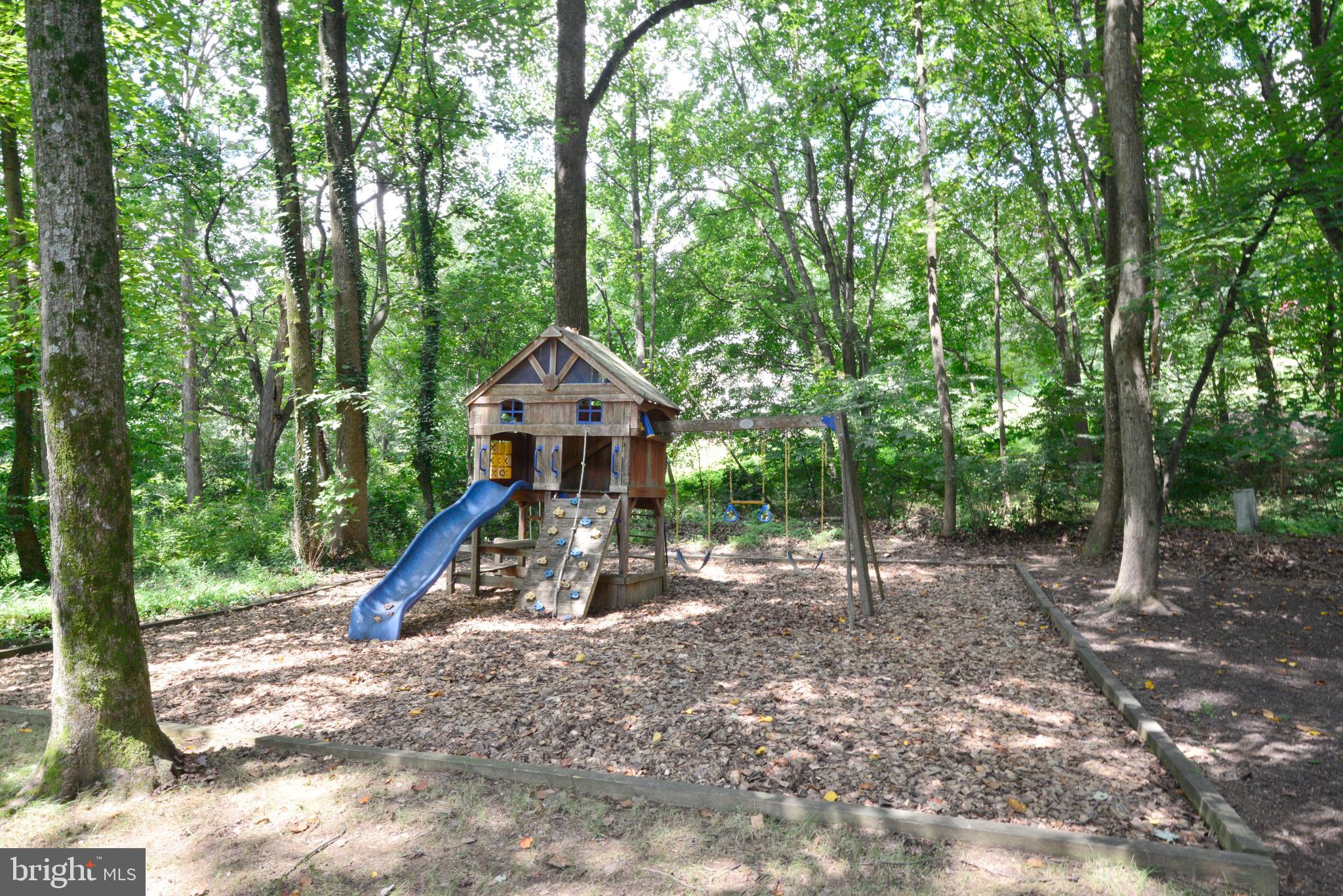 11617 Quail Ridge Court Reston, VA 20194 - Photo 31 of 36 Designated Play Area in Backyard.