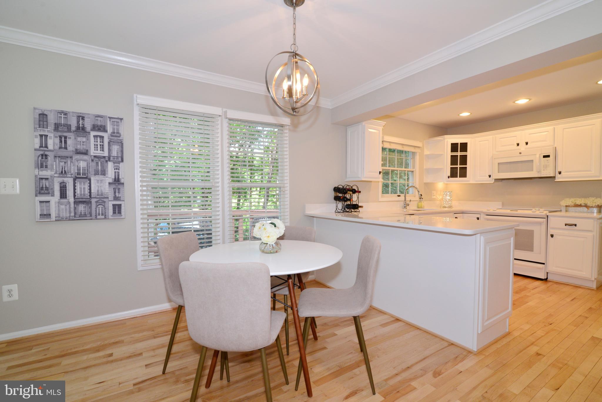 11617 Quail Ridge Court Reston, VA 20194 - Photo 8 of 36 Kitchen and Breakfast Room.