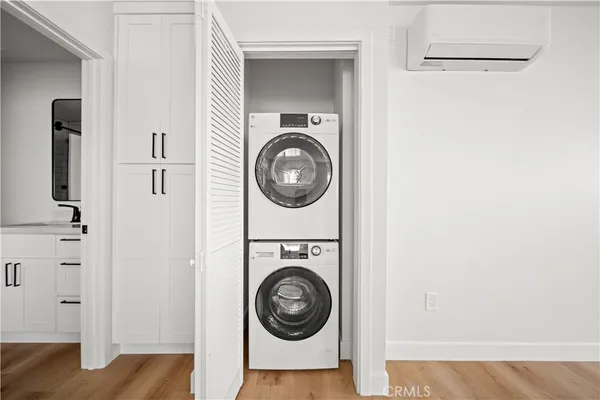a view of washer and dryer in a utility room