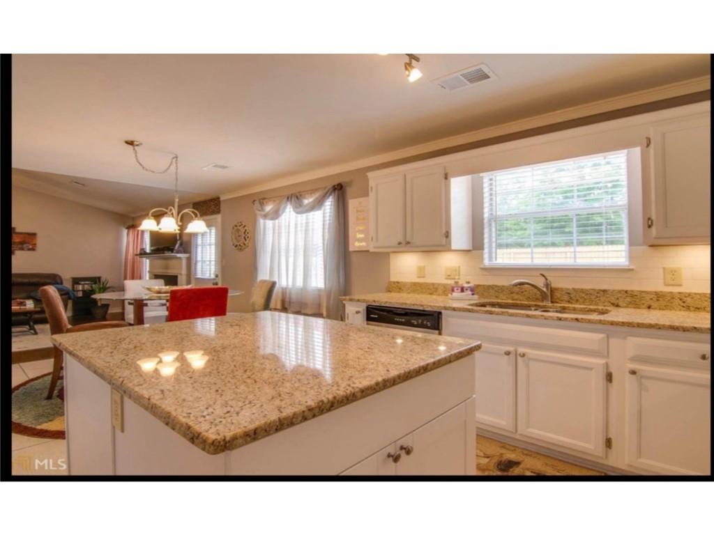 7216 New Dale Road Rex, GA 30273 - Photo 7 of 19