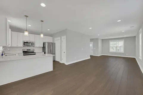 $362,500 | 2405 B Dowlan Street, Nashville, TN 37208