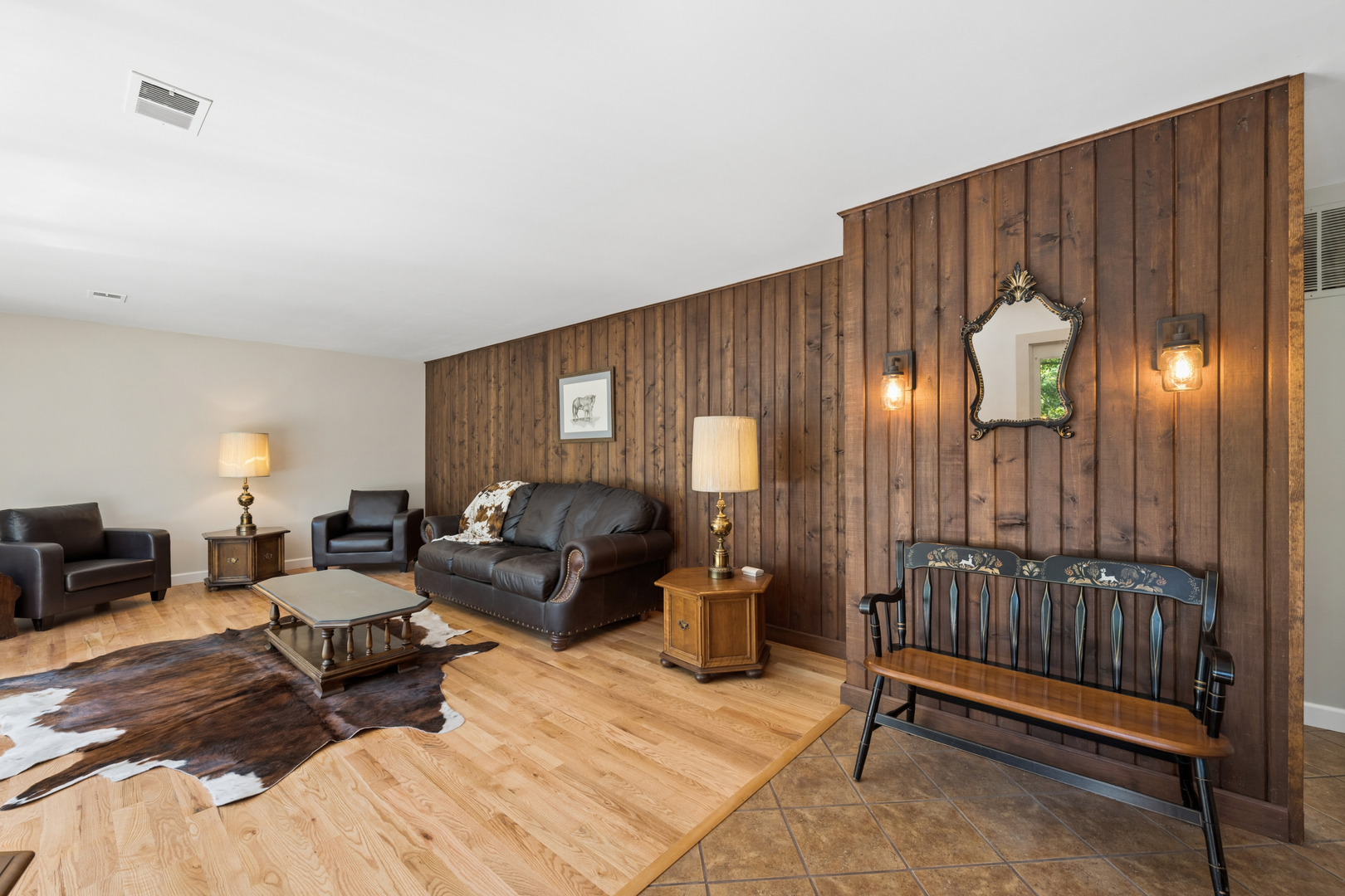 3605 Oak Ridge Road Crystal Lake, IL 60012 - Photo 3 of 24